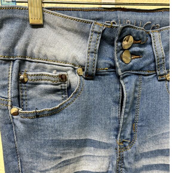 Blue Republic Jeans - Picture 4 of 9
